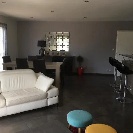 14 Rue Aime Grosseron *